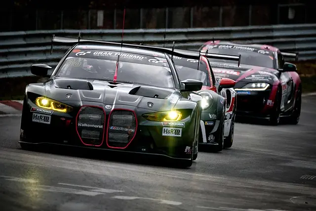 Améliorer votre pilotage sur circuit : guide complet pour débutants